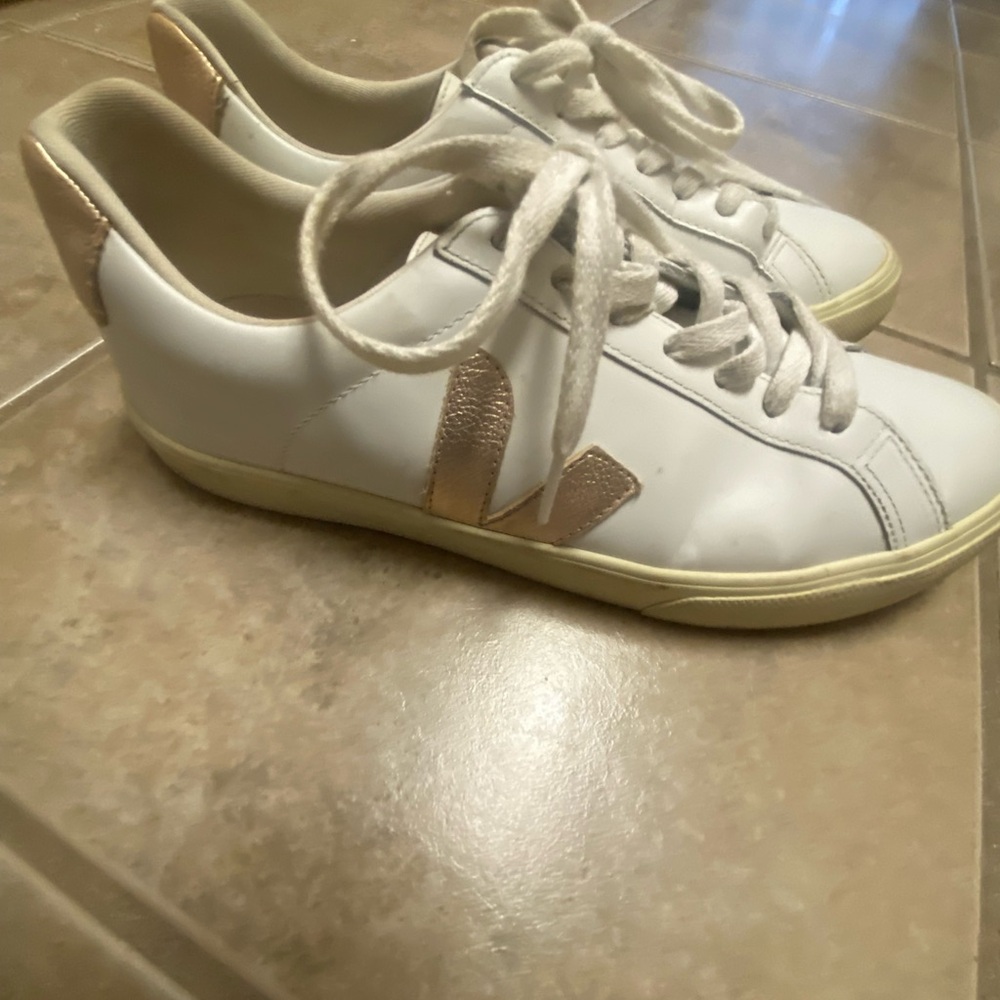 Veja White Women Esplar Sneakers